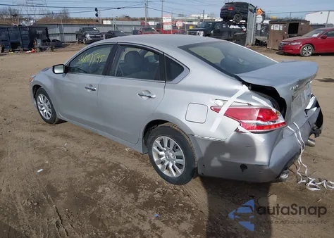 2015 Nissan Altima 2.5/2.5 S/2.5 Sl/2.5 Sv z USA, uszkodzony, nr VIN 1N4AL3AP2FC288707